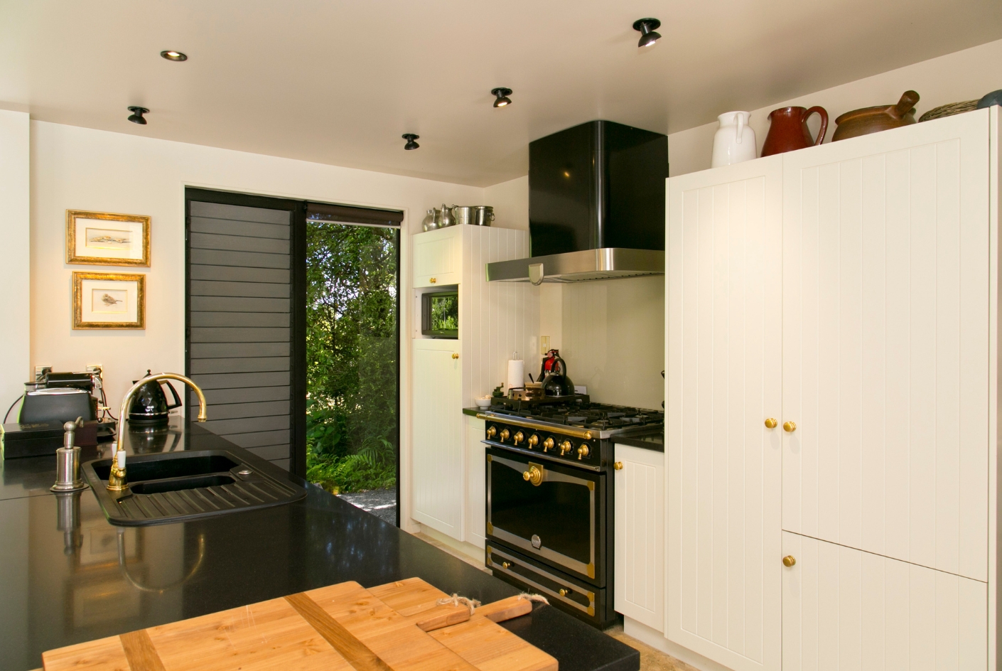 The Point Villas Taupo - Self Catering Kitchen