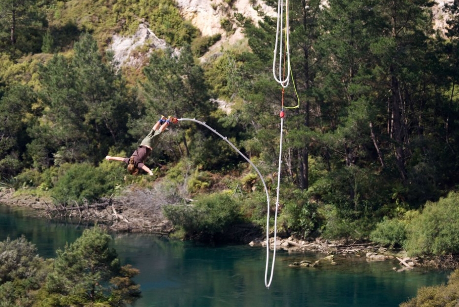 The Point Villas - The Surrounding Area Bungy Jumping